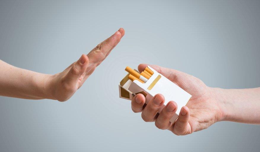 5 reasons why you need to quit smoking Lg